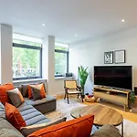 Stunning Modern Apartment In The Heart Of Holborn