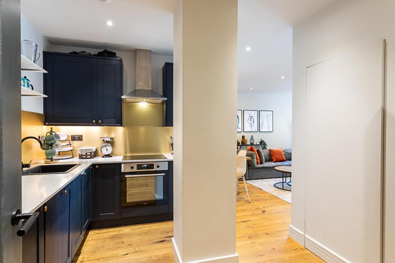 Stunning Modern In The Heart Of Holborn