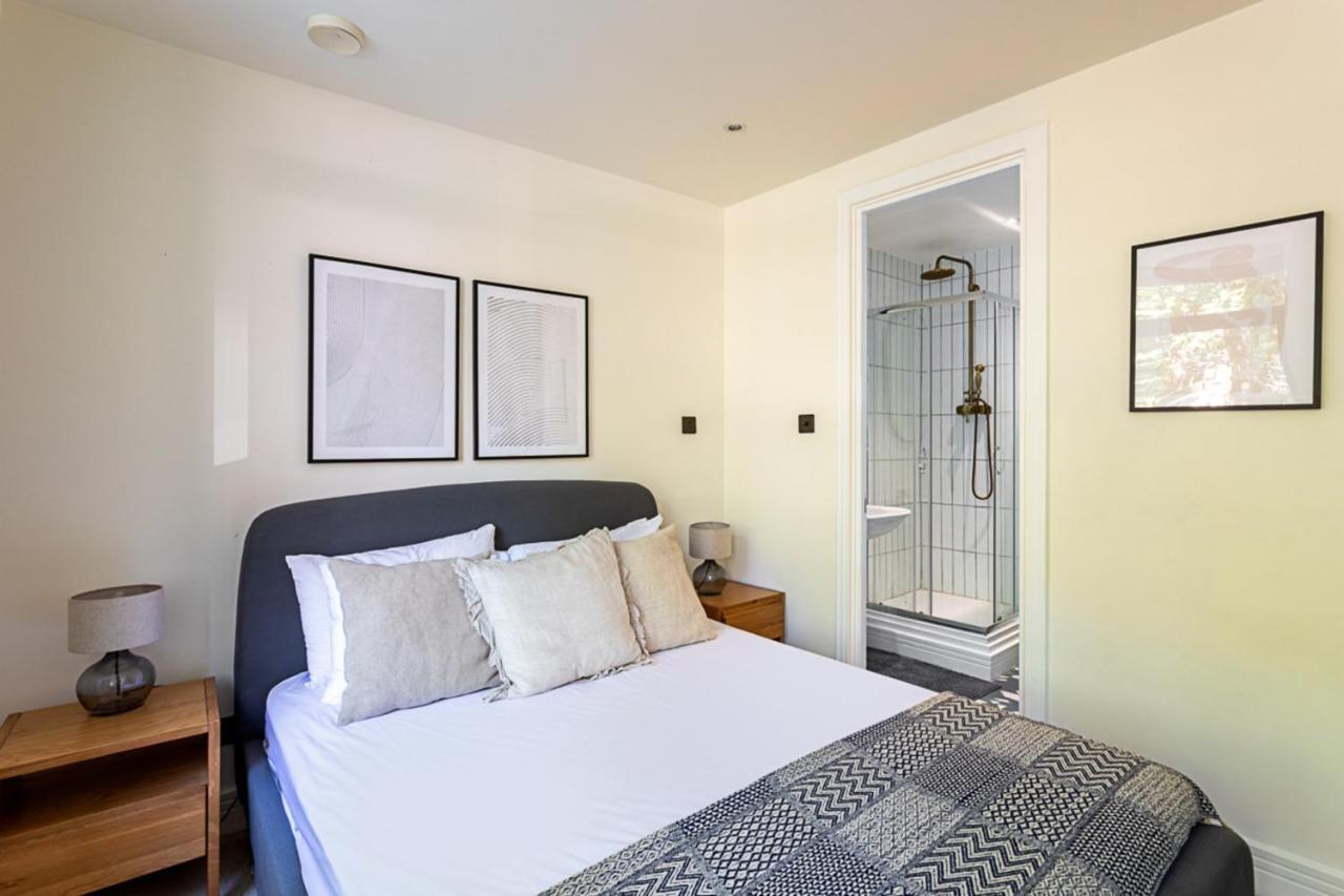 Stunning Modern In The Heart Of Holborn